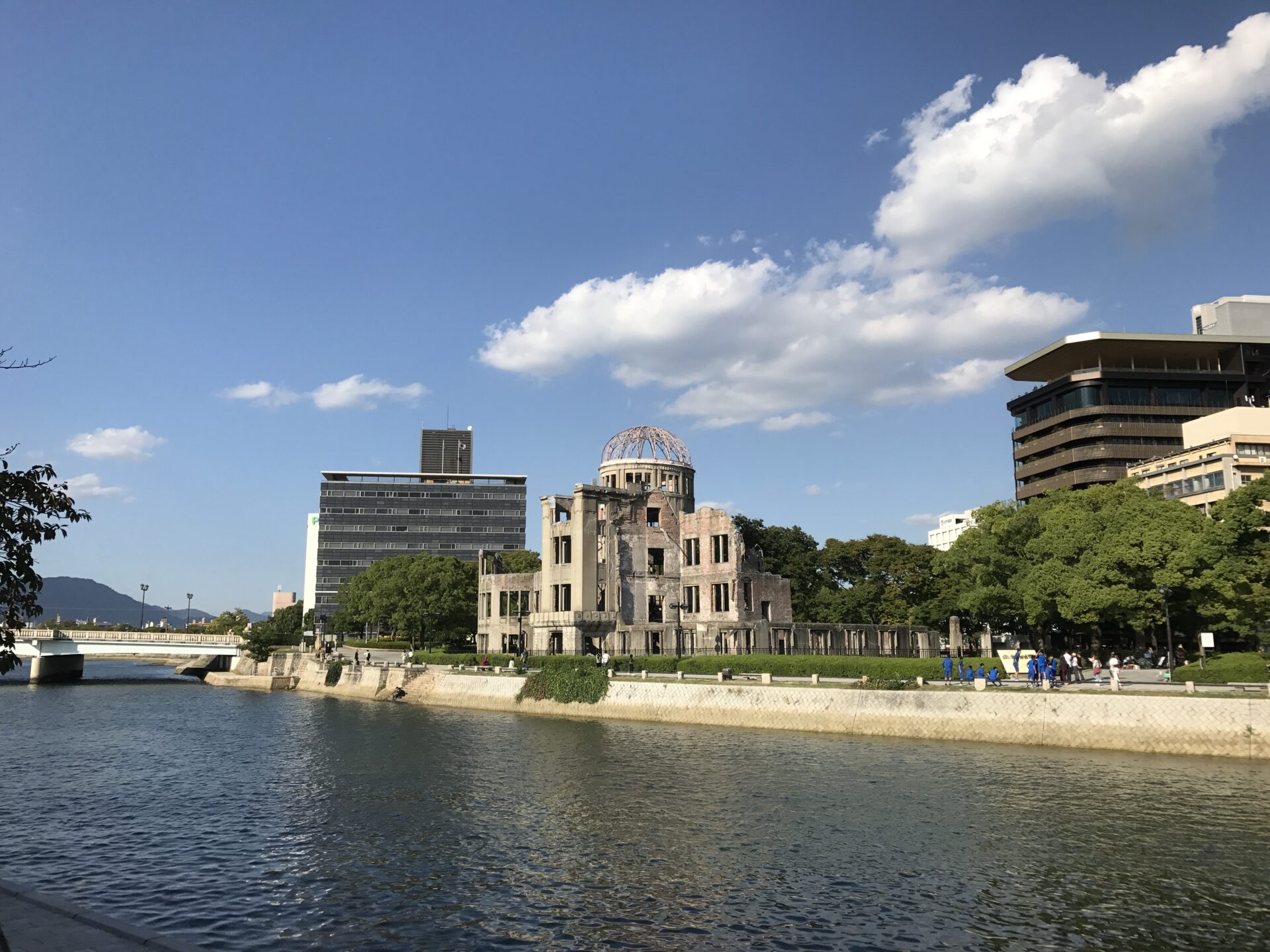 広島原爆　産業奨励館　原爆ドーム